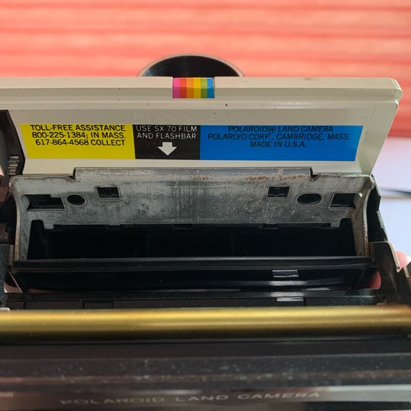 Vintage Polaroid Land Camera - Picture 5 of 6